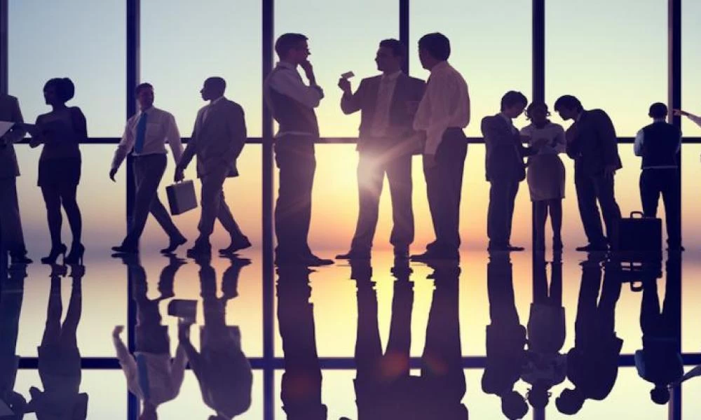 Ο κορονοϊός «θερίζει» την αγορά εργασίας - Τι καταγγέλλουν 10.000 εργαζόμενοι